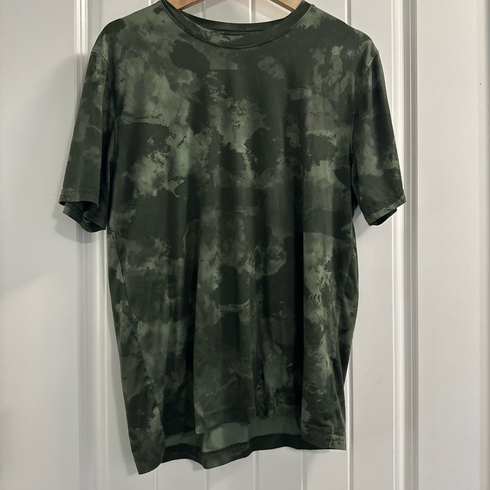 Old Navy Men's Dark Green Tie-Dye Tee